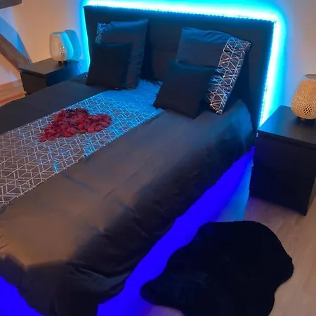 Apartment Agreable Maisonnette De Avec Jacuzzi Bethisy-Saint-Martin